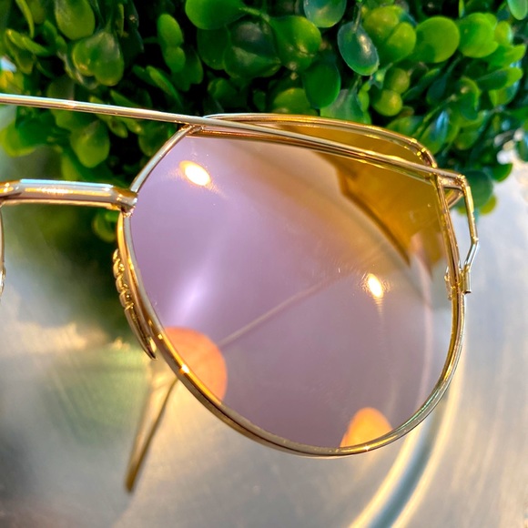 Rose Gold Aviator Mirrored Sunglasses NEW - Picture 3 of 9